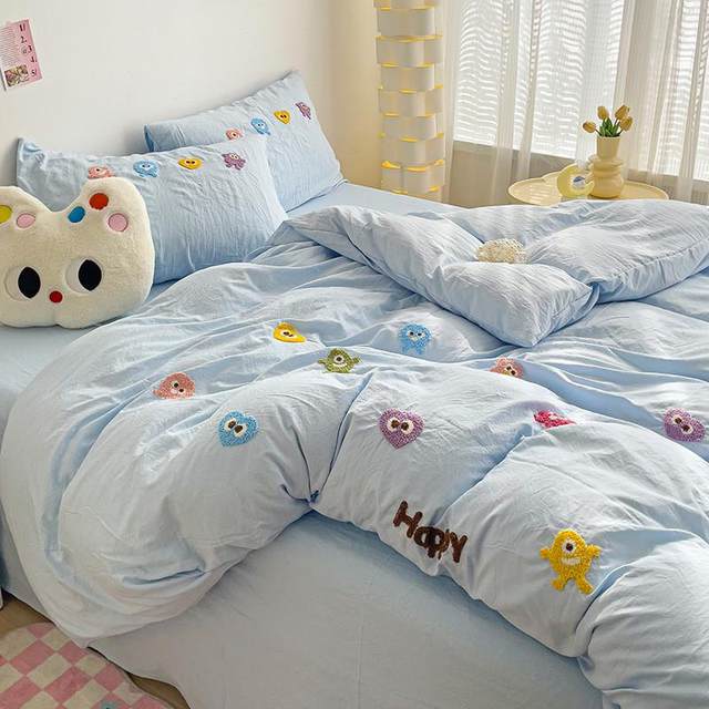 Cartoon cute style bed four-piece set skin-friendly and comfortable bed sheets quilt cover cover single student dormitory bed three-piece set
