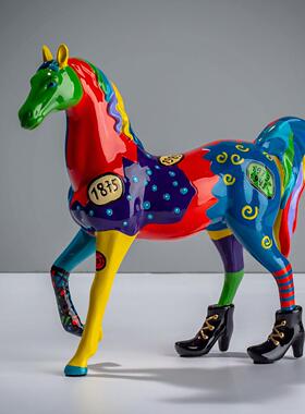 潮流摩登艺术服装店牛马珠宝水果篮橱窗家居收藏装饰摆件送礼