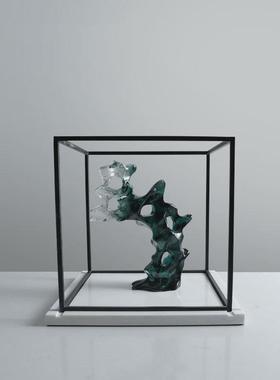 新中式创意大理石底座金属框架样板房树脂摆件抽象书房艺术装饰品