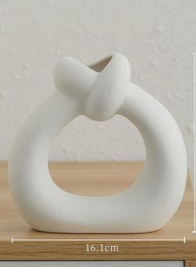 轻奢陶瓷花瓶异型INS风高级感插花瓶奶油风北欧家居玄关饰品摆件