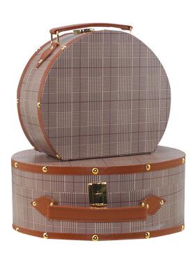 样板房半圆简约现代手提箱家居软装饰品米色皮质咖边箱子装饰摆件