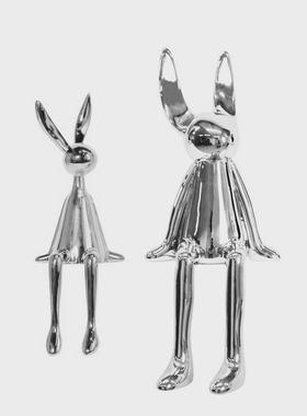 简约现代银色摆件树脂趣味云朵飞行员雕塑客厅电视柜样板房黑色