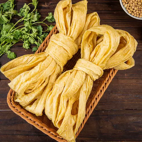 Новые продукты, старомодный белок, кожа бобов, искусственные мясные продукты, сухие товары, старомодная кожа тофу, сухие товары, сушеные кожи бобов, мужчина