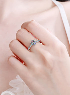 s925纯银戒指女厂家直供直播款1克拉莫桑石韩版六爪微镶戒环