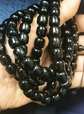 海柳手串（108颗珠子）:带6颗配珠，三通佛塔，编号C821。