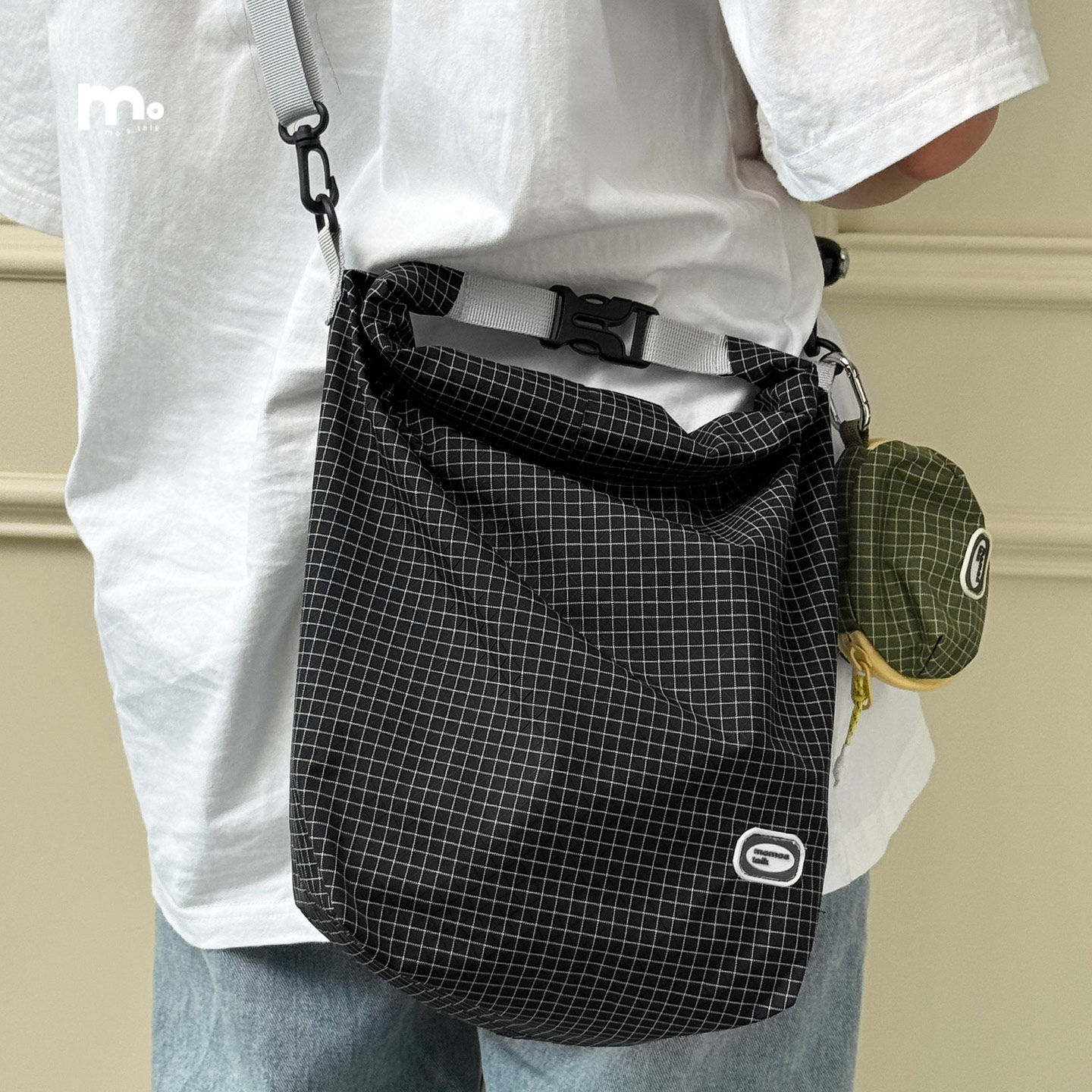 莫语多功能户外单肩包轻量化防泼水卷卷包便携出行羽绒服手拎袋,淘宝优惠券,粉丝福利购,淘宝优惠卷