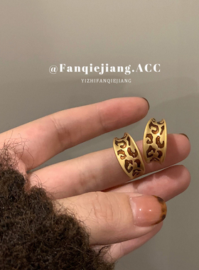 一只番茄酱原创设计豹纹耳圈女小众复古简约设计感气质耳钉耳环