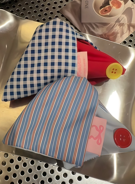 蓝色格子三角形抓夹女2026新款后脑勺盘发鲨鱼夹子大号百搭发卡