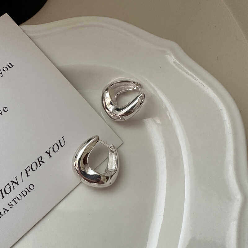 小红书爆款耳扣韩国耳环女纯银耳钉耳扣2024年新款潮轻奢气质耳饰,淘宝优惠券,粉丝福利购,淘宝优惠卷