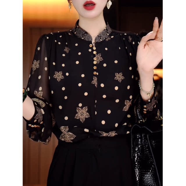 ເສື້ອພິມ polka dot ຄົນອັບເດດ: ຂອງແມ່ຍິງ