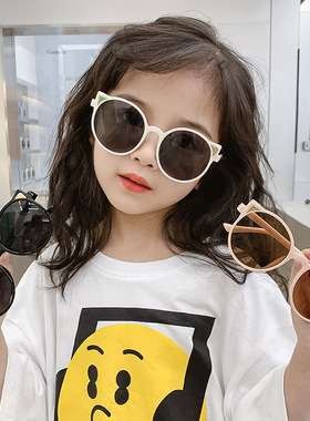 儿童眼镜时尚男女童防紫外线宝宝休闲玩具护眼太阳镜女孩新款墨镜