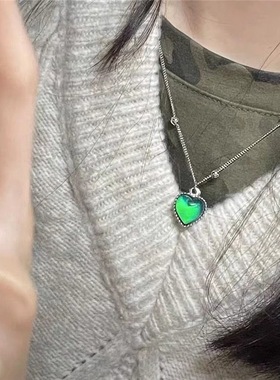 爱心感温变色项链ins风锁骨链