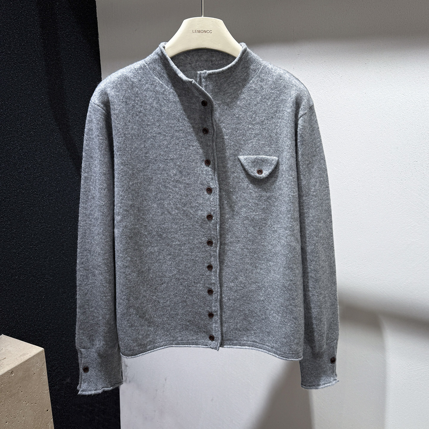 2025新款时尚立领单排扣口袋纽扣羊毛针织开衫女百搭毛衣显瘦上衣,淘宝优惠券,粉丝福利购,淘宝优惠卷