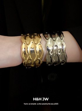 2026新款爆款纹路条纹开口手镯复古时尚简约手环轻奢高级感手饰女