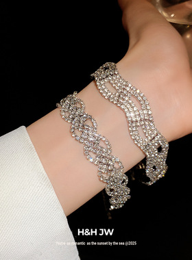 韩国新款镶钻镂空手链个性冷淡风气质精致时尚手环轻奢高级感手饰