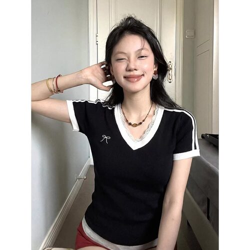 大码胖mm美式复古条纹短袖t恤女夏季2026新款v领蕾丝显瘦绝美上衣 - 图1