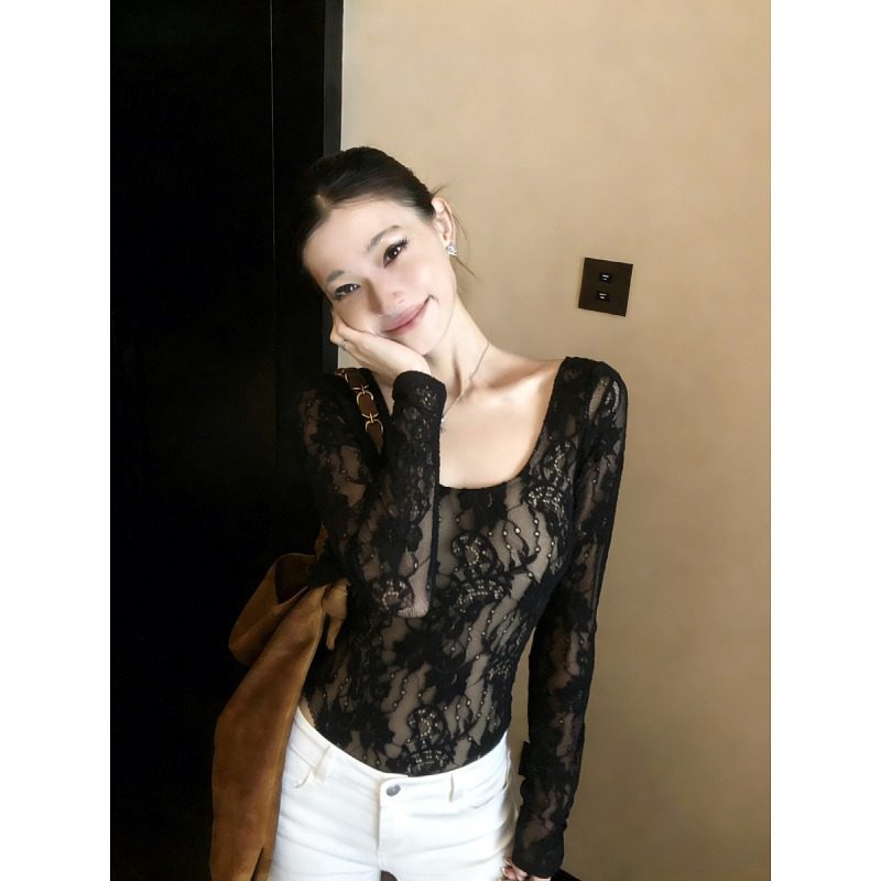 大码胖mm时尚气质掐腰长袖t恤女秋冬内搭高级感勾花蕾丝打底上衣,淘宝优惠券,粉丝福利购,淘宝优惠卷