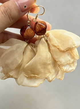 【檀纱】木槿天然崖柏木耳环女小众设计感高级轻奢气质百搭耳饰