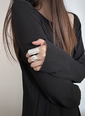 刘耀文周震南同款斜塔宽版银戒指