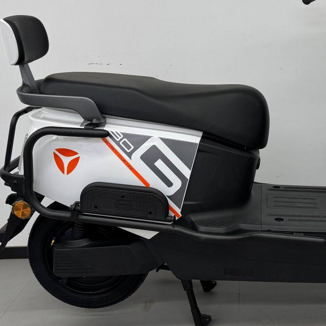 适用雅迪g30护杠G30s-M保险杠G30-M护杠电动车加厚加固尾架后货架 - 图3