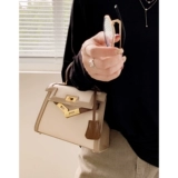 Маленькая сумка через плечо, сумка на одно плечо, изысканный стиль, коллекция 2023