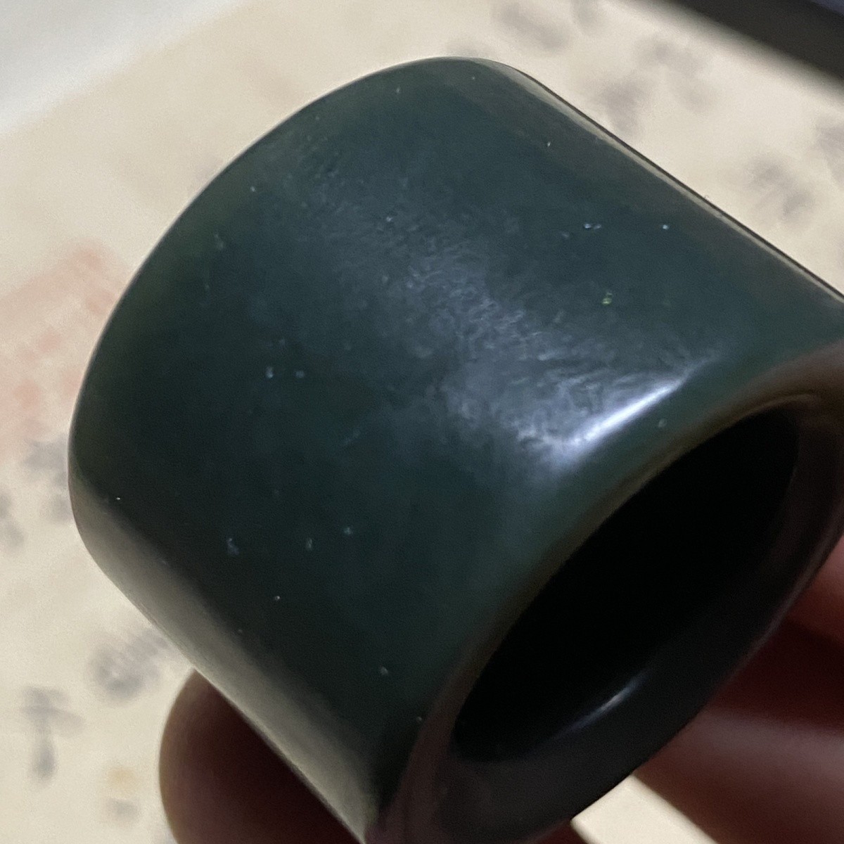 Hotan jade old green finger ring oily and delicate natural Xinjiang A grade Hetian green jade ring men's domineering jade ring