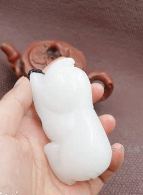 籽料把件新疆和田玉