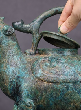 仿古青铜器提梁卣盛酒器光皮绿锈青铜古玩工艺品展厅酒柜博古架