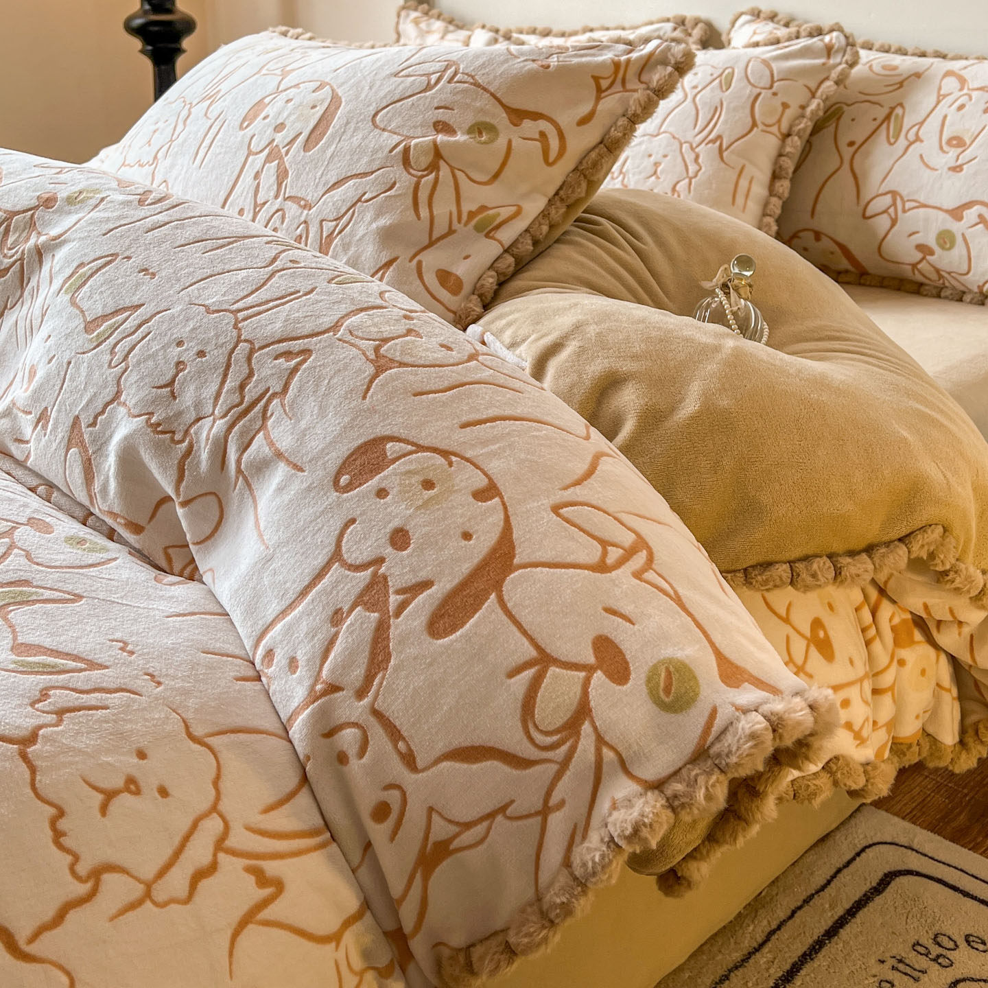 A类法式牛奶绒四件套冬季加厚保暖雕花毛绒A类母婴床上三件套床品