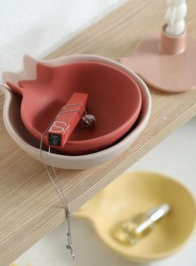 高颜值设计感石榴陶瓷装饰托盘