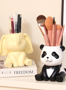卡通收纳笔筒办公摆件儿童节礼物