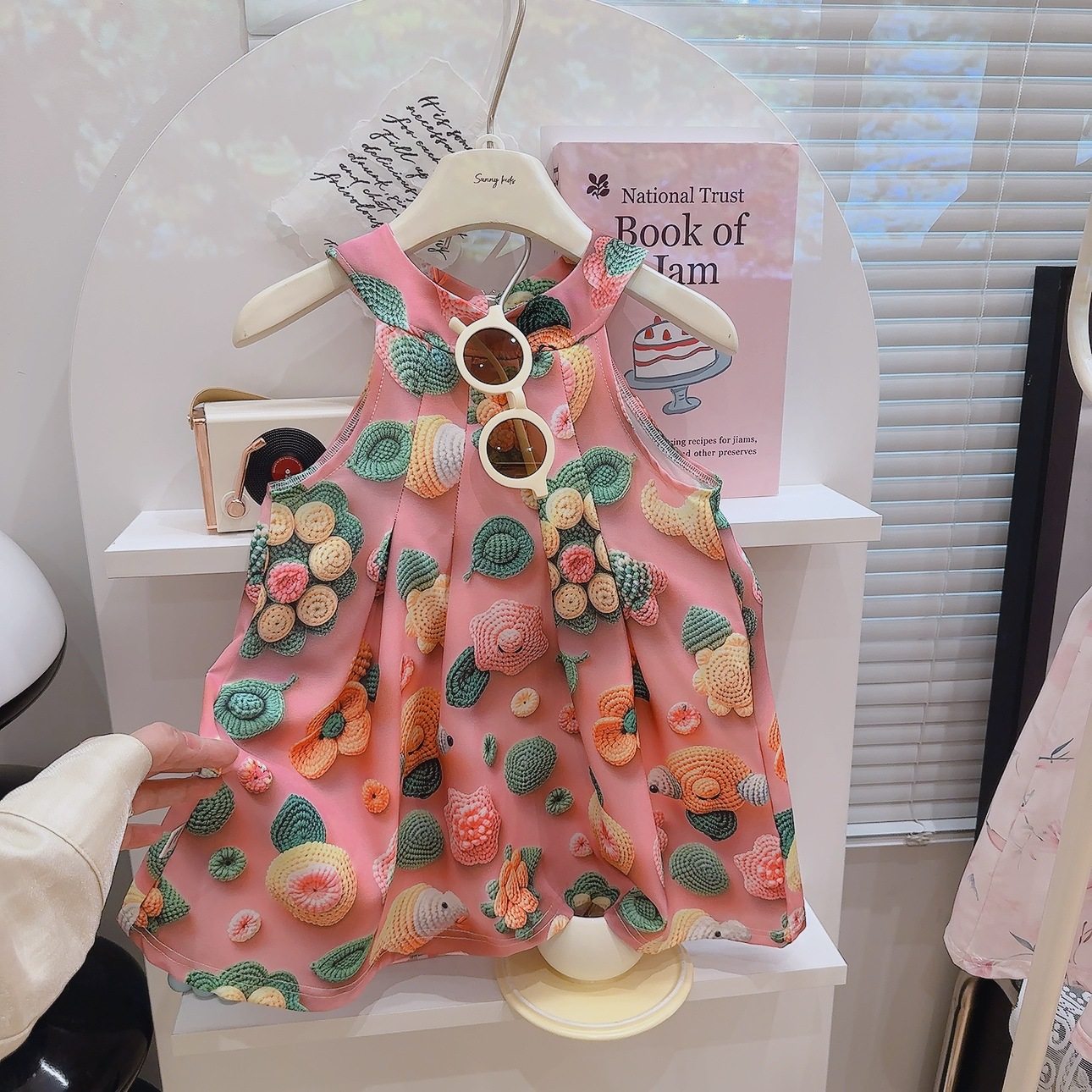 儿童时尚3D满印背心连衣裙夏新款小女孩公主裙女童洋气挂脖吊带裙,淘宝优惠券,粉丝福利购,淘宝优惠卷