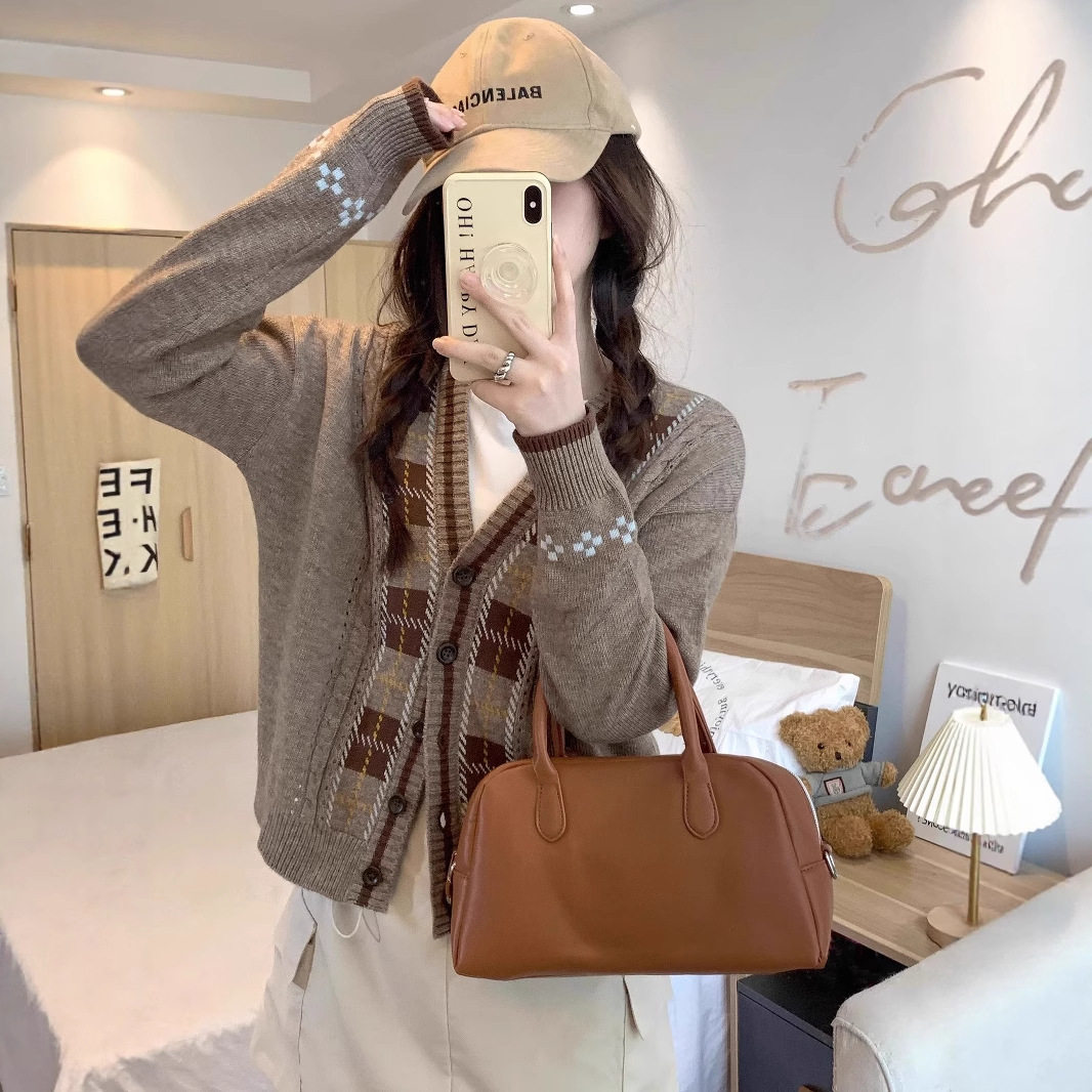 新款 来西V领外搭休闲长袖针织衫外套上衣氛围感V领复古女毛衣,淘宝优惠券,粉丝福利购,淘宝优惠卷