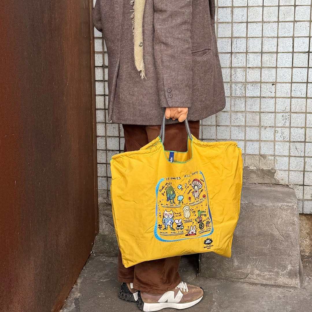 日系ball chain刺绣黄色虚拟环保购物袋斜挎帆布包2025单肩通勤包,淘宝优惠券,粉丝福利购,淘宝优惠卷