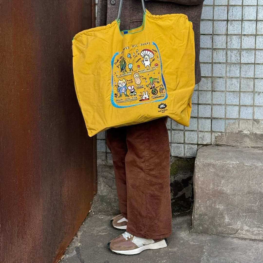 日系ball chain刺绣黄色虚拟环保购物袋斜挎帆布包2025单肩通勤包,淘宝优惠券,粉丝福利购,淘宝优惠卷