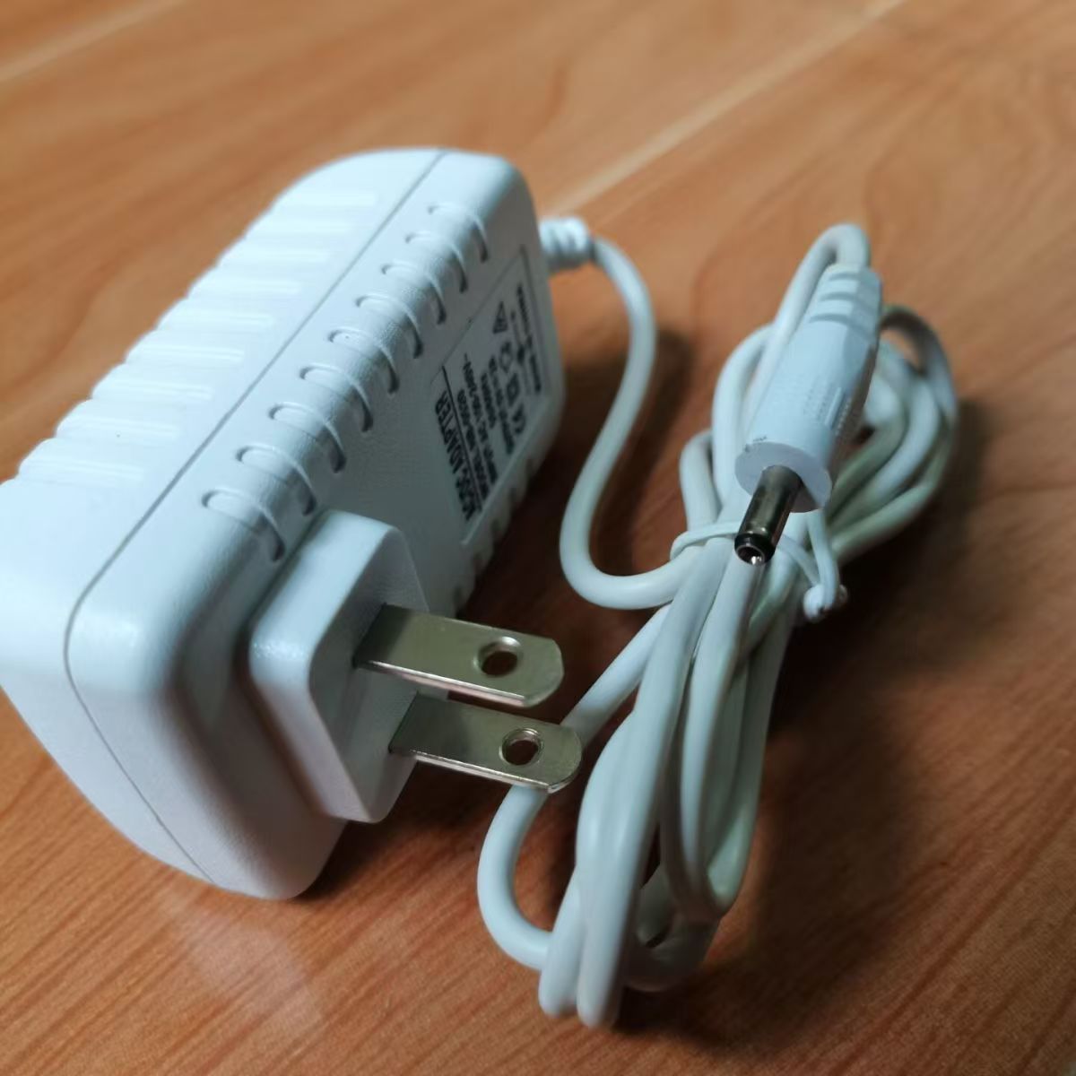 适用instone好时达HSD9021A可移式LED台灯插头12V1A电源适配器线 - 图2