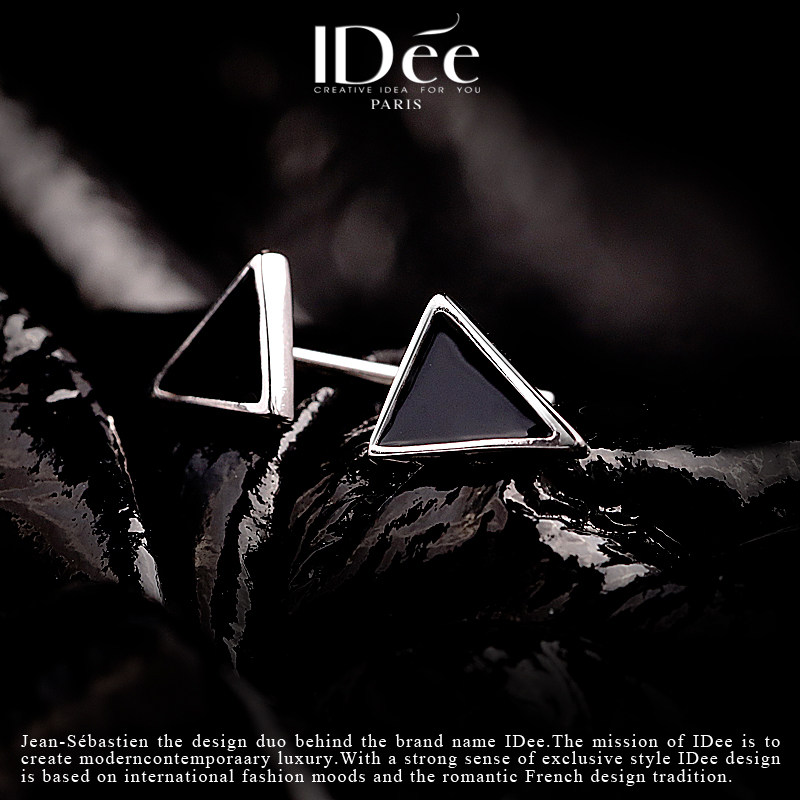 法国idee银饰男女同款黑三角形耳钉 idee耳钉