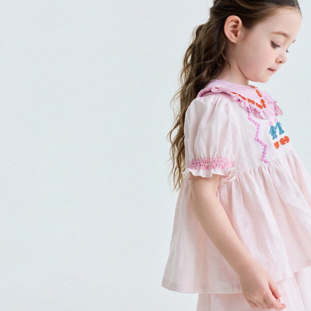 ແມ່ຂອງ Yoona ຂອງ linen ອັນບໍລິສຸດ embroidered babydoll ເສື້ອ skirt suit