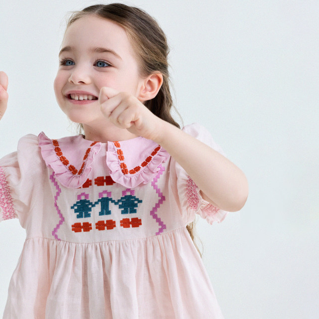 ແມ່ຂອງ Yoona ຂອງ linen ອັນບໍລິສຸດ embroidered babydoll ເສື້ອ skirt suit
