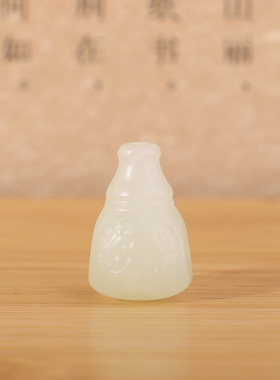 天然新疆和田玉青黄口瑞兽三通