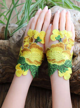 杨丽萍同款手套民族风