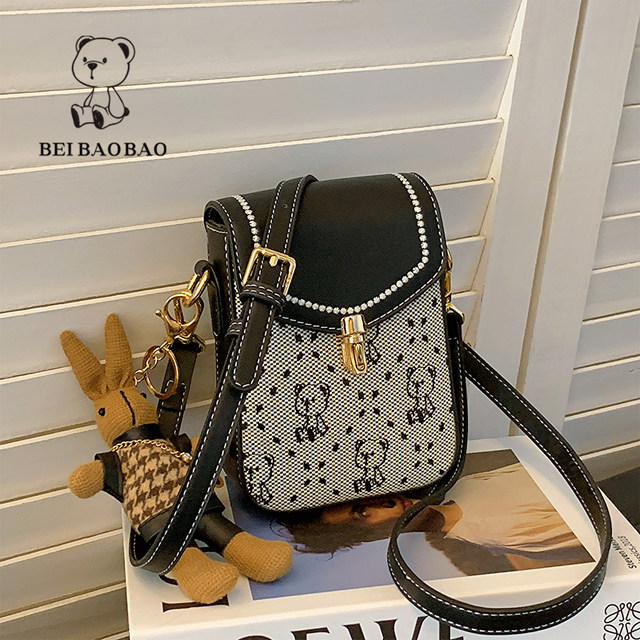 One shoulder crossbody bag casual fashion trend