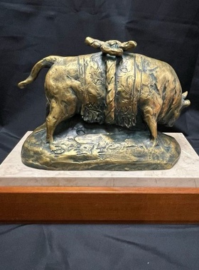 北村西望作斗魂铜牛，有桐木箱和大理石台，本体尺寸23*11*16公分