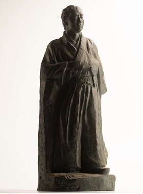 日本岸田陸象作坂本龙马铜像，重13.82千克，高58厘米，宽22厘米