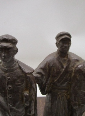 日本砂原放光作铜摆件 四高纪念，底板上带歌词，4.75公斤