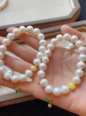 淡水珍珠蜜蜡翡翠S925银气质手链