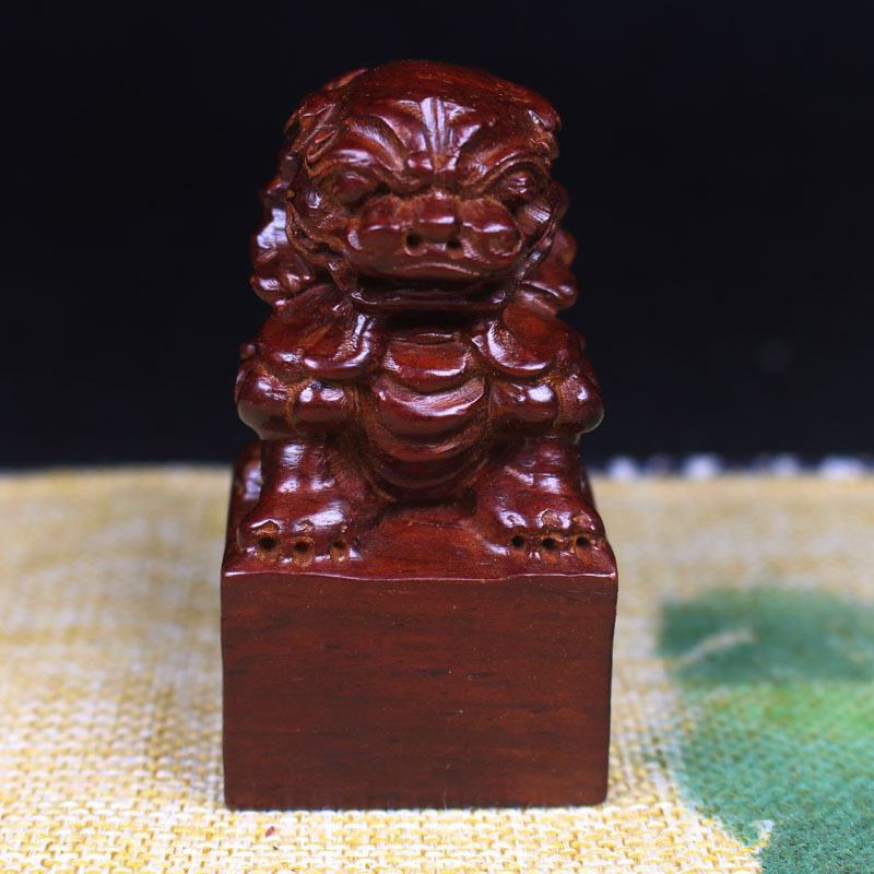 红酸枝手把件 雕刻木质挂件动物 文玩小摆件 大红酸枝把件