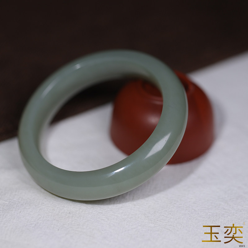 玉奕新疆和田玉籽料沙枣青玉镯手镯青玉正装玉手镯女士妈妈镯,淘宝优惠券,粉丝福利购,淘宝优惠卷