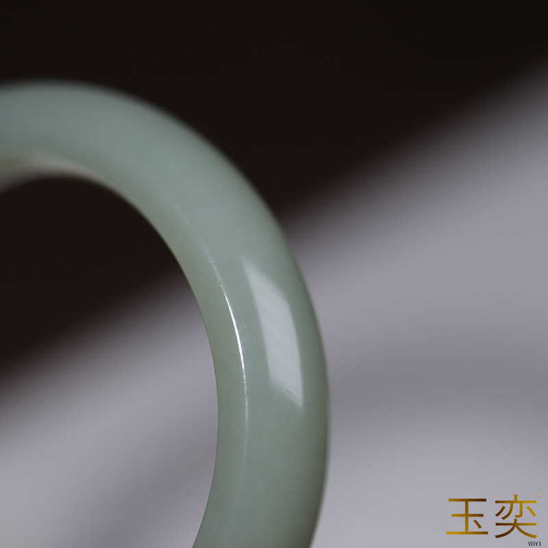 玉奕新疆和田玉籽料沙枣青玉镯手镯青玉正装玉手镯女士妈妈镯,淘宝优惠券,粉丝福利购,淘宝优惠卷