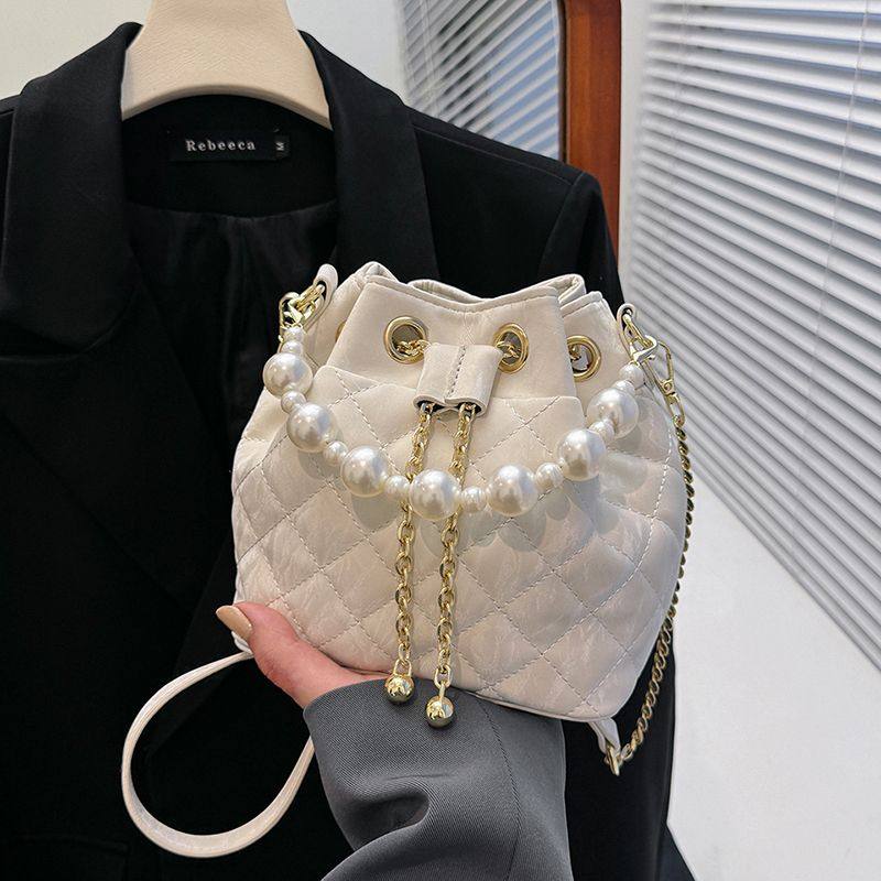 小香风菱格链条单肩包包女时尚珍珠手提包2025春夏新款斜挎水桶包,淘宝优惠券,粉丝福利购,淘宝优惠卷